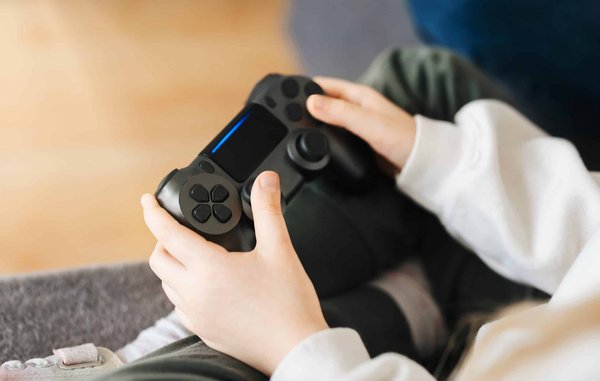 What Is the Impact of Console Gaming on Digital Literacy?